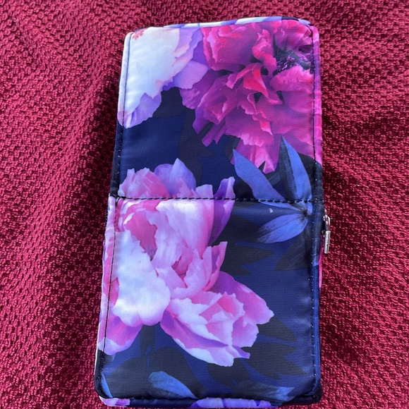 Cosmetics brush bag. Never used. Zippered closure . - Picture 2 of 5